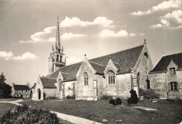 Plounévez Moëdec * Vue Sur L'église Du Village - Sonstige & Ohne Zuordnung