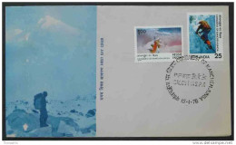 MONTAGNE - MOUNTAINEERING - ALPINISME /  1978 INDE KANCHENJUNGA  ENVELOPPE ILLUSTREE (ref 633) - Bergsteigen