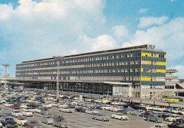 75 - Aeroport De Paris-Orly - La Façade Nord De L'aérogare Et Le Parking Départ - Aéroports De Paris