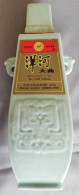 Collector Ceramic Bottle Of China's Famous Spirit YANGHE DAQU 38% Vol, 500 Ml (The Bottle Is Empty) - Alcoolici