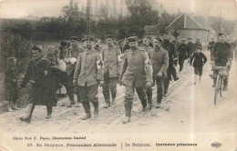 BELGIQUE - Prisonniers Allemands - Animé  - Carte Postale Ancienne - Autres & Non Classés