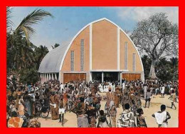 CPSM/gf  COTONOU (Benin)  Eglise Sainte Cécile, Animée..*3546 - Benin