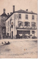 CHATELDON              LE BEFFROI.   HOTEL CAFE LAVAL + ATTELAGES - Chateldon