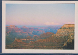 Arizona, Le Grand Canyon, Etats-Unis, 1300m De Profondeur Sur 450 Km. - Grand Canyon