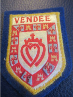 France/Ecusson Tissu D'époque/Vendée / Poitou /Vers 1960-80                 ET480 - Ecussons Tissu