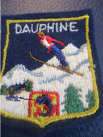 France/Ecusson Tissu D'époque/Ski   / Dauphiné /Vers 1960-80                 ET482 - Blazoenen (textiel)