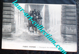 CPA 75, INONDATION DE PARIS 1910 TRANSPORT DES HABITANTS - CALECHE CHEVAL / CARTE POSTALE GRANDE CRUE DE LA SEINE (2155) - Floods