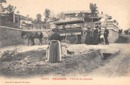 CPA 54 NANCY TRIANON / ARRIVEE DES TAPISSIERES - Autres & Non Classés