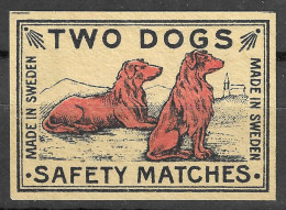MADE IN SWEDEN VINTAGE Phillumeny MATCHBOX LABEL TWO DOGS Vintage 1930s-40s   5.5  X 3.5 CM  RARE - Matchbox Labels