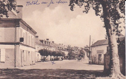 LENCLOITRE ROUTE DE CHATELLERAULT MENUISERIE RENE LE HENANFF,PETITE ANIMATION     REF 80289 - Lencloitre