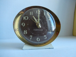 Réveil  WESTCLOX  fabrication Canadienne - Alarm Clocks