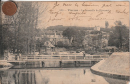 18 - Carte Postale Ancienne De   VIERZON   La Passerelle Du Déversoir - Vierzon