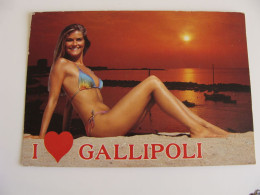 Gallipoli Lecce     BIKINI COSTUME DA BAGNO    DONNA SEXI    FEMME  Woman - Girl - PIN UP  VIAGGIATA - Pin-Ups