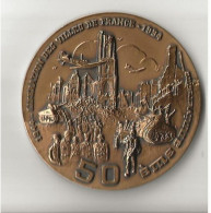 Médaille  1944 LIBERATION DES VILLES DE FRANCE 50ème Anniversaire COMMEMORATION LIBERATION DE  SAUMUR 30 Aout 1944 - 1939-45