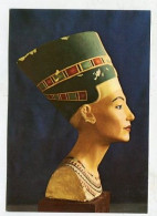 AK 164127 EGYPT - Painted Limestone Bust Of Queen Nefertiti - Museos