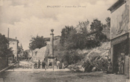 CPA-13-MALLEMORT-Grande Rue-1ère Vue - Mallemort