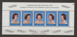 1977 MNH New Zealand Block 3 Postfris** - Blocks & Sheetlets