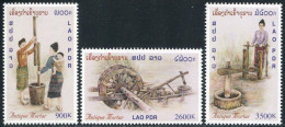 LAOS 2001 - YT 1432-34 ; Mi# 1794-96 ; Sc 1500-1502 MNH Traditional Mortars - Laos