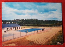 CPM -  Bais  -(Mayenne) - La Piscine - Bais