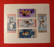 1956 Dominicana - Blok Overprinted Imperforated Postfris - Sommer 1956: Melbourne