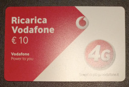 SCH0004 SCHEDE TELEFONICHE - ITALIA - RICARICA VODAFONE - 10 EURO - Public Ordinary