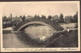 Bussum - Nieuwe Plantsoen- Met Jongetje En Zwaan - Bussum