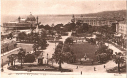 CPA 06 (Alpes-Maritimes) Nice - Les Jardins Publics. Au Fond, Hôtel Négresco Et Palais-Casino De La Jetée-Promenade TBE - Casinos