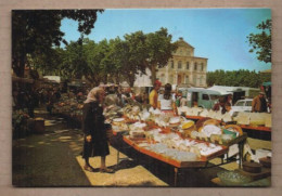 CPSM 84 - SORGUES - Le Marché - Place De La Mairie - TB PLAN ANIMATION STAND + AUTOMOBILES Dont CITROEN TUBE - Sorgues