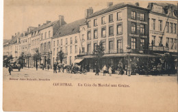 KORTRIJK  UN COIN DU MARCHE AUX GRAINS     2 SCANS - Kortrijk