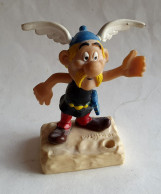 FIGURINE HEIMOG 1982 PAPERMATE ASTERIX - ASTERIX Socle Pierre PORTE STYLO (1) - Asterix & Obelix