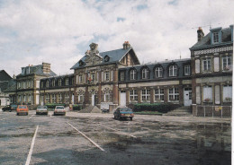 [76] Seine Maritime. Pavilly. La Place Et L'hotel De Ville - Pavilly