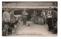 89 BONNARD Maison Gaston Dey - Négociant En Vins - Chiens - Animée - Env Migennes - Mercanti