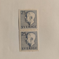 Deux Timbres Suédois De 1954, Roi Gustaf VI 25 Couronne - Ongebruikt