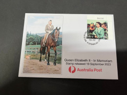 (19-9-2023) Queen ElizabethII In Memoriam (special Cover) [Red Cross Nurse WWII] (released Date Is 19 September 2023) - Brieven En Documenten