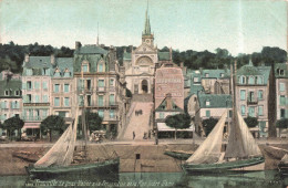 FRANCE - Trouville - Le  Quai Vallée Et La Perspective De La Rue Notre Dame - Colorisé - Carte Postale Ancienne - Trouville