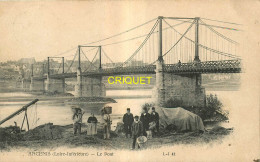 Delcampe - 44 Ancenis, Le Pont, Gabare Amarrée, Ouvriers Transportant Des Paniers ..., Affranchie 1909 - Ancenis