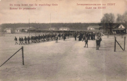 MILITARIA - Régiments - Camp De Zeist  - Retour De Promenade - Carte Postale Ancienne - Regiments