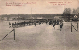 MILITARIA - Régiments - Camp De Zeist  - Retour De Promenade - Carte Postale Ancienne - Regimente