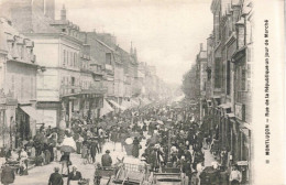 FRANCE - Montluçon - Rue De La République Un Jour De Marché - Animé - Carte Postale Ancienne - Montlucon