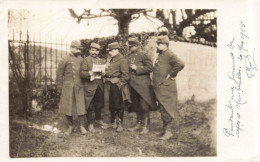 MILITARIA - Un Groupe De Soldat - Carte Postale Ancienne - Personajes