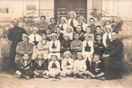 PHOTOGRAPHIE - Une Photo De Classe - Carte Postale Ancienne - Fotografia