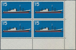 Bundesrepublik Deutschland: 1957, Seeschifffahrt 15 (Pf) Als Eckrand-Viererblock - Unused Stamps