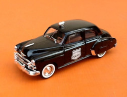 Voiture Miniature Chevrolet Sedan (1950) Solido Echelle : 1/43ème  Made In France - Solido