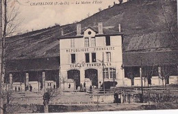 CHATELDON                LA MAISON D ECOLE - Chateldon