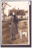 BONCOURT - CARTE-PHOTO - PAYSANNE ET SON CHIEN - NON CIRCULEE - TB - Boncourt