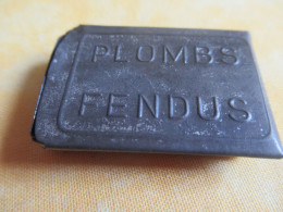 Petite Boite Métallique  Ancienne /Pêche/ Plombs Fendus / Vers 1920-1950     BFPP297 - Boîtes