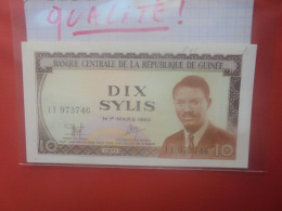 GUINEE 10 SYLIS 1971 Peu Circuler Presque Neuf (B.30) - Guinea