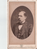 PHOTOGRAPHIE - Petite Photo 6.5x105.5 Cm - Portrait D'un Homme - A Mostel ? - Pour Marie Larue ? 1882 - Personnes Identifiées