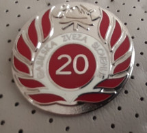Silver Medal 20 Years Fire Federation Of Slovenia Firefighters Association Of Slovenia Firefighter Helmet - Pompiers