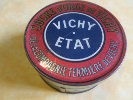 Boite Métallique/Confiserie/Sucre D'Orge/VICHY ETAT / Sucre D'Orge De Vichy /Vers 1920-1950                      BFPP301 - Dozen